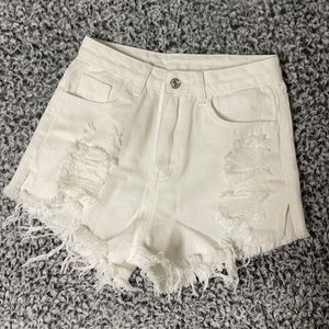 US size 2 (xs/s) white distressed jean shorts!!